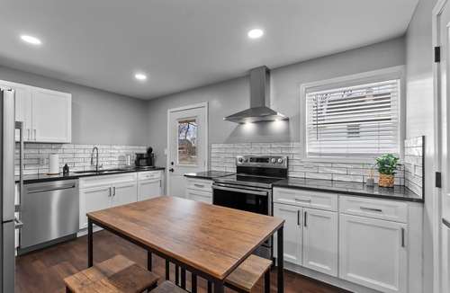 Cape Girardeau Apartment | Downtown Charm: 2 BR Retreat, #9