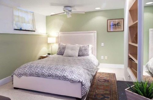 Mount Vernon Square House | Downtown Victorian home wStunning Roof & Parking