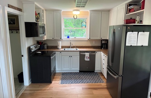 Neavitt Cottage | Eastern Shore Waterside Cottage Near St. Michaels
