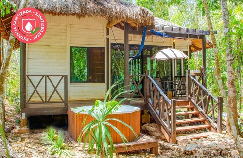 Leona Vicario Cabin | Eco friendly cabin & jacuzzi | Ruta de los Cenotes