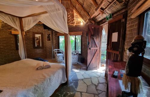 Riberas del Pilar Cabin | Eco Hotel Tahawi
