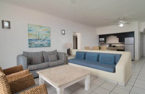 Lomas de Mazatlan Condo | El Cid Marina Beach Hotel | 1BR King Suite