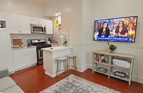 Fleetwood - Concourse Village Apartment | Elegant 3Br Apt by Yankee Stadium