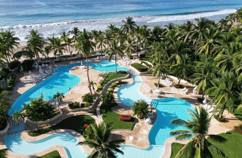 Ixtapa Apartment | Elegant Beachfront Studio in Monarca Ixtapa