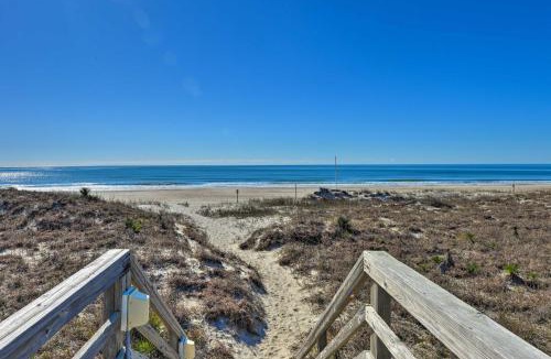 Emerald Isle House | Emerald Isle Resort-Style Condo: Walk to Beaches!