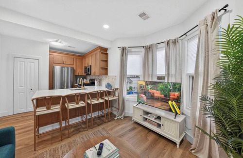 Asbury Park Apartment | Emory By The Sea - Fully Renovated Cozy 2 bed duplex in fantastic Asbury Park