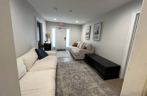 North Charleston Apartment | Entire 7BR 5BA w 11 Beds Near I-26 & I-526 w Full Kitchen - Sleeps 20 - Unit F