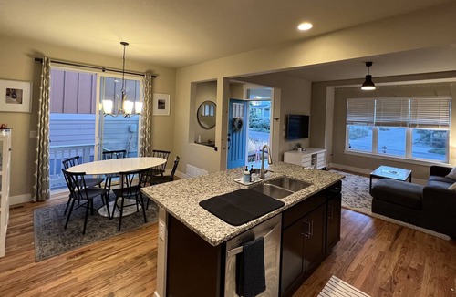 Louisville House | Entire Bright 3-Bedroom House - 1 Mile from Historic Louisville CO