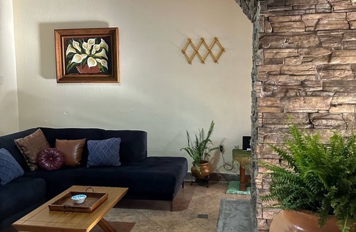 Zapotlanejo House | Entire Colonial Home with Private Parking - 6 min drive to Centro