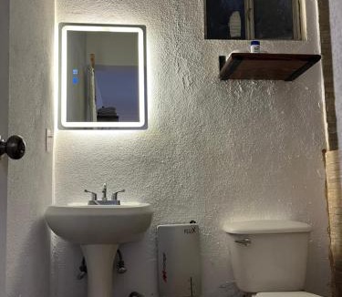 Downtown San Jose del Cabo Apartment | Estudio céntrico con diseño industrial