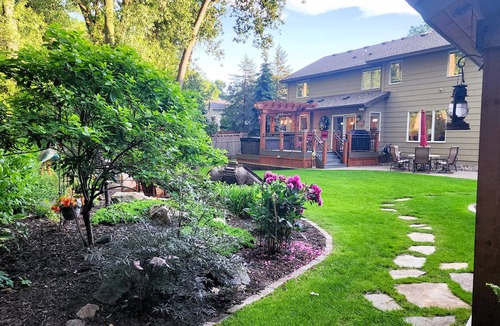 Burnsville House | Everchanging Seasons: Charming Retreat + Cottage Hot Tub Sauna Game Haven