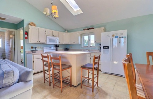 Sea Scape House | Everyone Needs Some Vitamin Sea