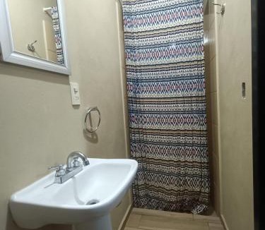 Zamora de Hidalgo House | Excelente Ubicacion