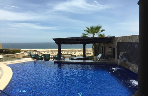 Sunset Beach House | Exclusive Luxury Cabo Home