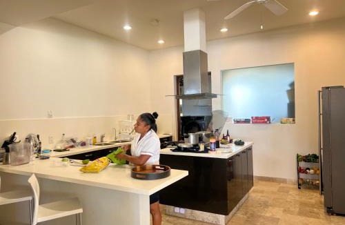 Barra Vieja Apartment | Exclusive Oceanfront Apartment Beach access