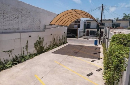 Los Mochis House | Executive Apartment with classic design