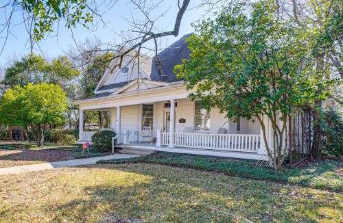 Greater Belhaven House | Explore Jackson! Historic Belhaven Home w/Porch