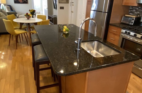 Westfield Apartment | Exquisite 3rd Floor Private Apt with Style