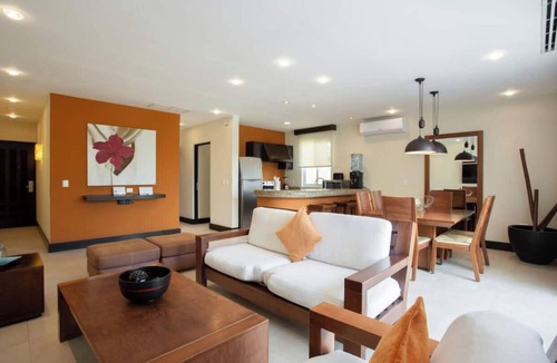 Playa del Carmen Apartment | Fabulous condo steps from the beach and 5th Ave, rooftop pool