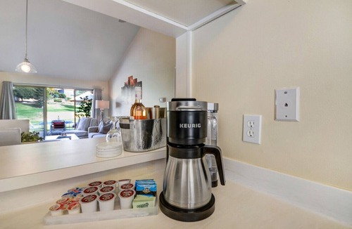 Napa Condo | Fairway Escape | BBQ | Firepit | Golf Course View