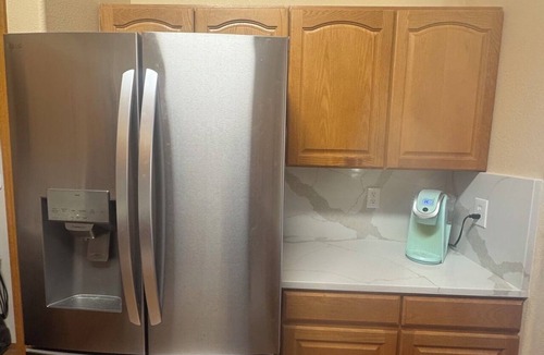 Johnstown House | Family friendly 6-bedroom house with AC in Johnstown, Colorado.