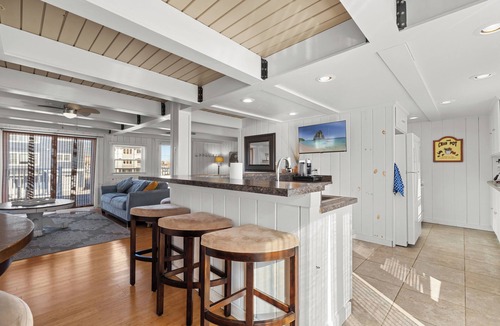 Selbyville House | Family Friendly Waterfront Retreat - Dogs Allowed & Off-Season Discounts