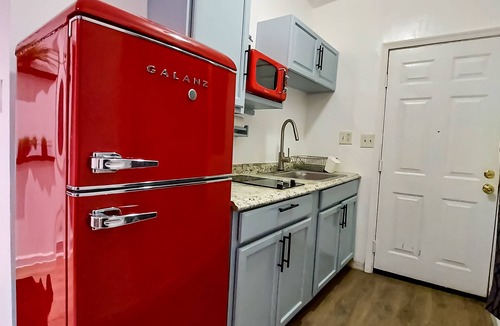 Columbia Heights Apartment | family room