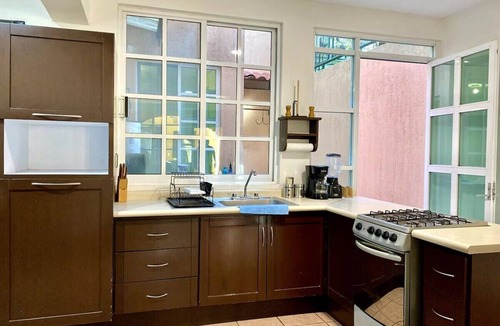 Oaxaca Apartment | Family Size | Plazas & 10′ Centro | Pet-Friendly