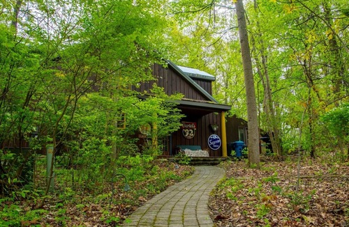 Rossville House | Featured on the Travel Channel, Home & Garden Channel and more. No Cleaning Fee!