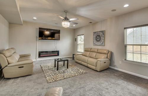 Chesapeake House | Fenced Yard & Patio! 2,400-Sq-Ft Chesapeake Home