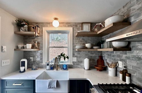 Rowland Cottage | Fire Pit, Private & Stylish | Birdsong Schoolhouse