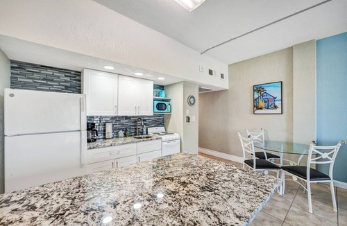 Daytona Beach Shores Apartment | First Floor Private Paradise Ocean Front Studio SPRING SALE! POOL OPEN!