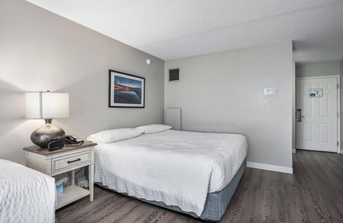 North East Hotel | First Floor Standard Deluxe King