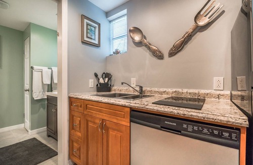 Indian Rocks Beach Apartment | First-Rate Location! Just Steps to Exquisite Beach