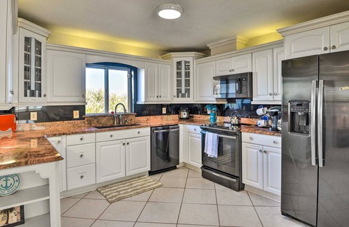 Painters Hill House | Flagler Beach Oceanfront Haven w/Hot Tub
