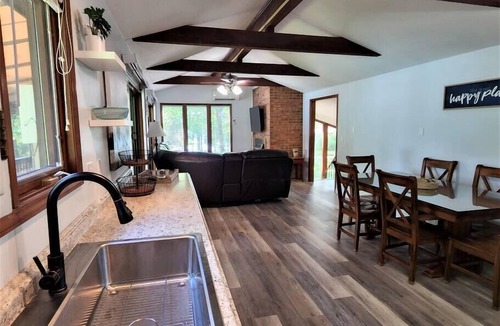 Moneta House | Flat Lot Lakefront with State Park Views
