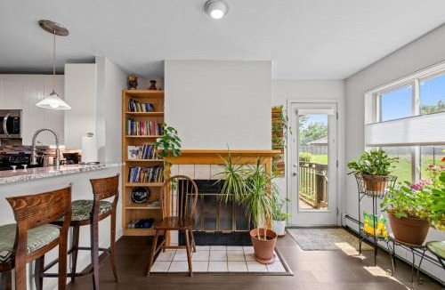Arapahoe Ridge House | Flatirons Hideaway in Boulder CO