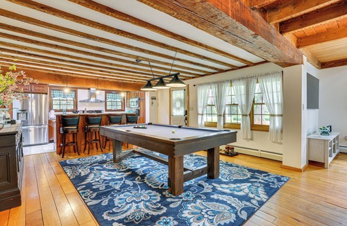 Greentown Cottage | Game Room & Yard: Greentown Home Near State Park