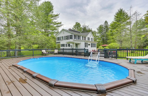 Greentown Cottage | Game Room & Yard: Greentown Home Near State Park