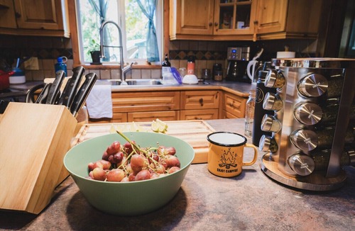 Glacier House | Glacier Creek Chalet- A spacious mountain retreat. Family and pet friendly.