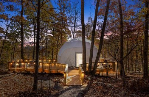 Wardensville House | Glamping dome w deck & views