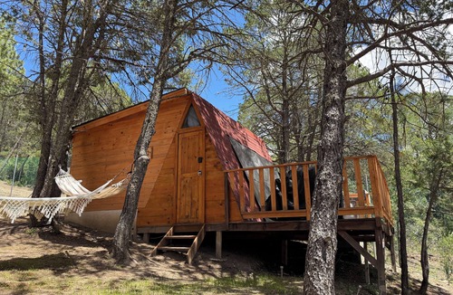 Arteaga Cabin | Glamping Moret Tiny House M1 Cabaña Para 2 Personas-pet Friendly