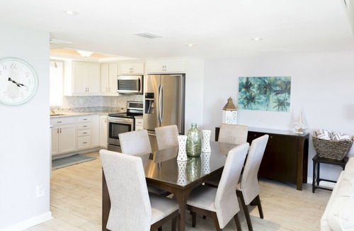 Avon By The Sea Condo | 🌴 Gorgeous Direct Oceanfront Condo l Next to Pier l Private Balcony & Heated Pool!