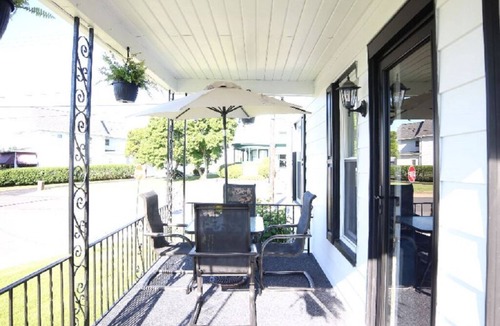 Dunmore House | Gorgeous Housing for Traveling Professionals