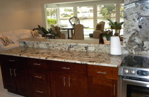 Belleair Beach House | Gorgeous Intercoastal Waterfront Home /Walk to Beach