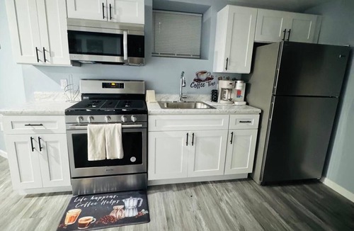 Ampere Apartment | Grand Superior 1BR Penthouse near Newark Airport