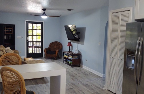 Merritt Island Cottage | Great location. Ten minutes from Beach. Peaceful retreat!