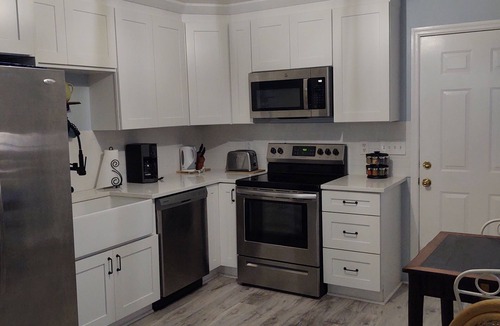 Merritt Island Cottage | Great location. Ten minutes from Beach. Peaceful retreat!