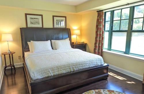 Vernon Apartment | Great Views 2 Bed 2 Bath Updated