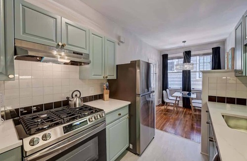 Charlotte Condo | Ground Floor 1BR Elizabeth Condo with Parking · Near Novant Health